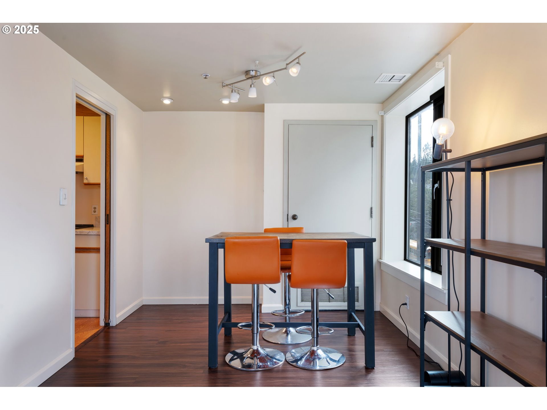 2245 Southwest Park Place, Unit 3A Portland, OR 97205 - Photo 8 of 42