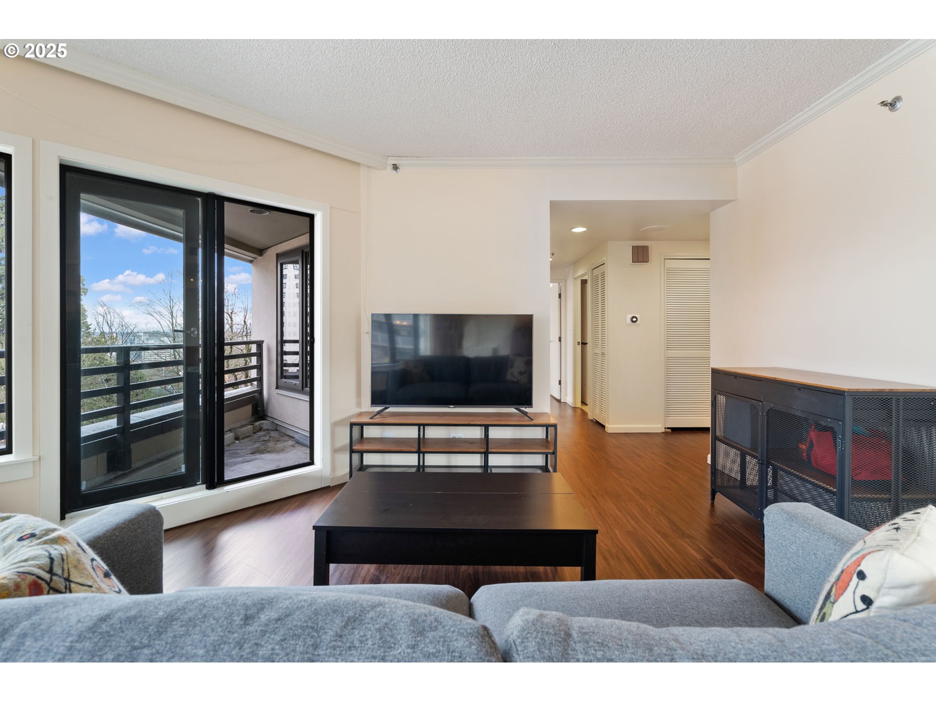 2245 Southwest Park Place, Unit 3A Portland, OR 97205 - Photo 10 of 42