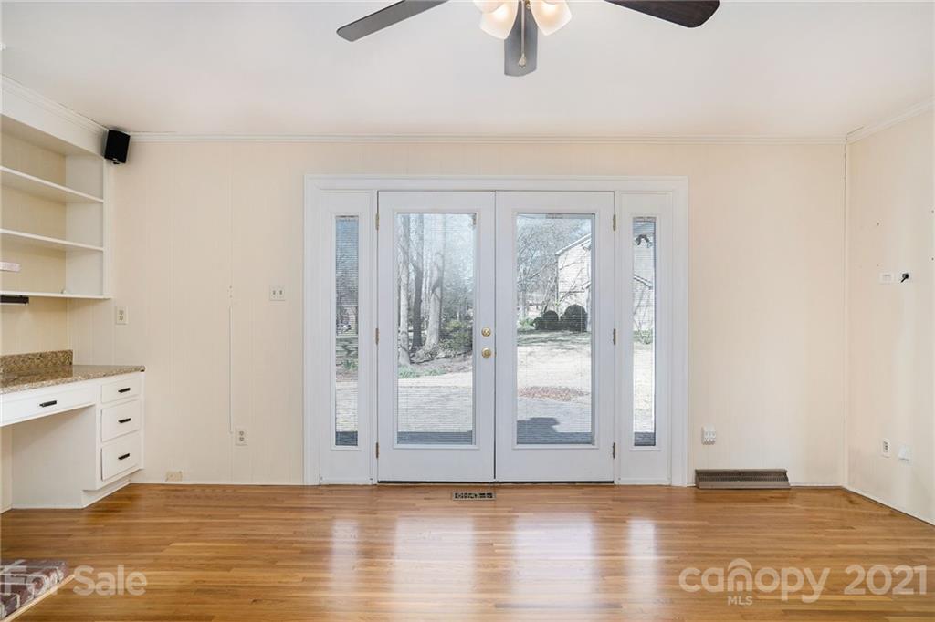 1341 Braeburn Road Charlotte, NC 28211 - Photo 9 of 19 Gallery Image 9