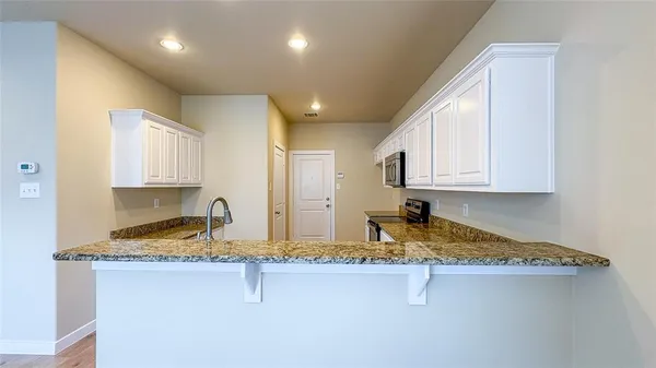 $2,250 | 9922 Ironhorse Drive, Dallas, TX 75227