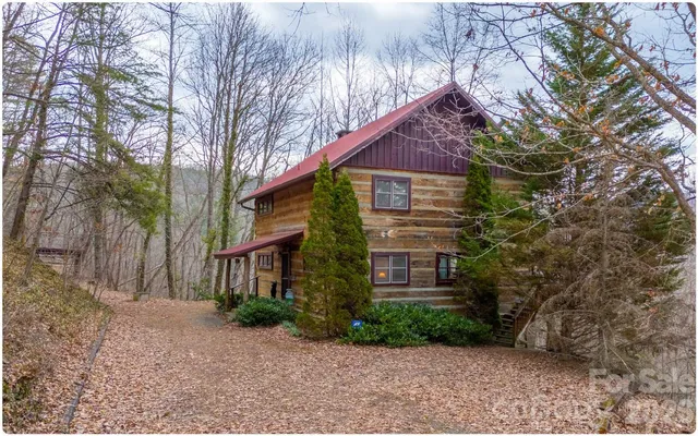 $435,000 | 581 Mountain Laurel Drive, Franklin, NC 28734