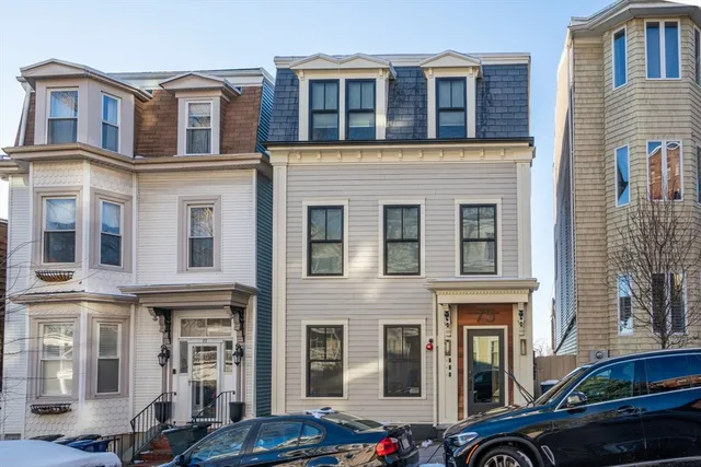 $6,000 | 75 Old Harbor Street, Unit 1, Boston, MA 02127