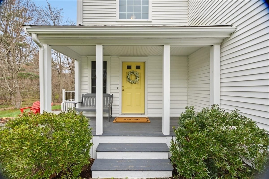 27 Brian Road Bridgewater, MA 02324 - Photo 3 of 42