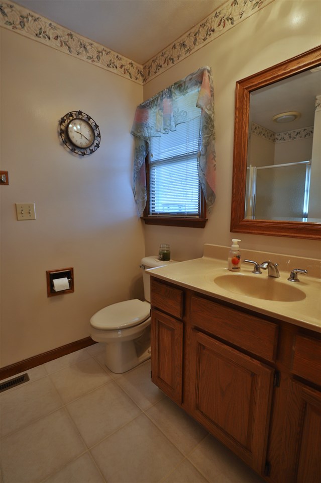 838 Sunset Road Morton, IL 61550 - Photo 17 of 36 Gallery Image 17