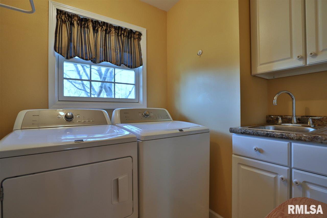 838 Sunset Road Morton, IL 61550 - Photo 19 of 36 Gallery Image 19