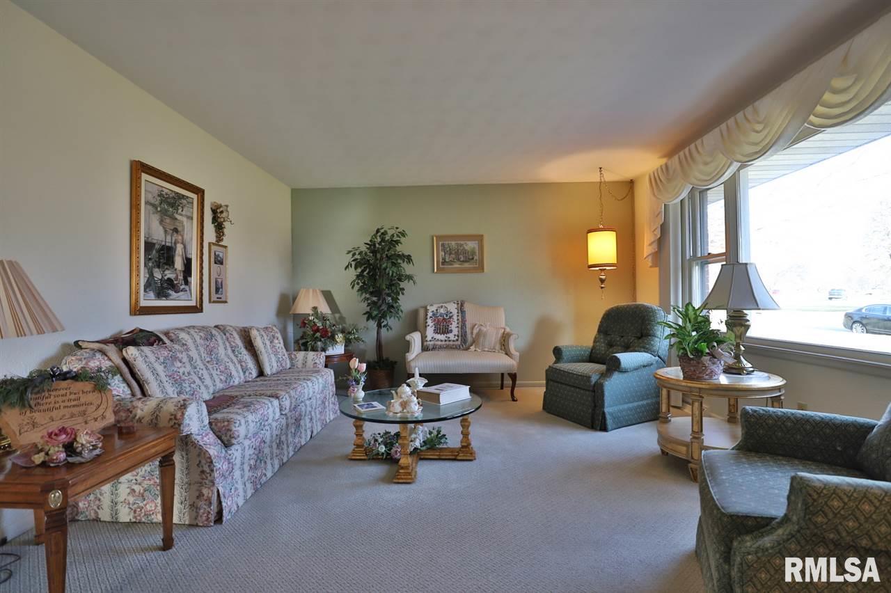838 Sunset Road Morton, IL 61550 - Photo 4 of 36 Gallery Image 4