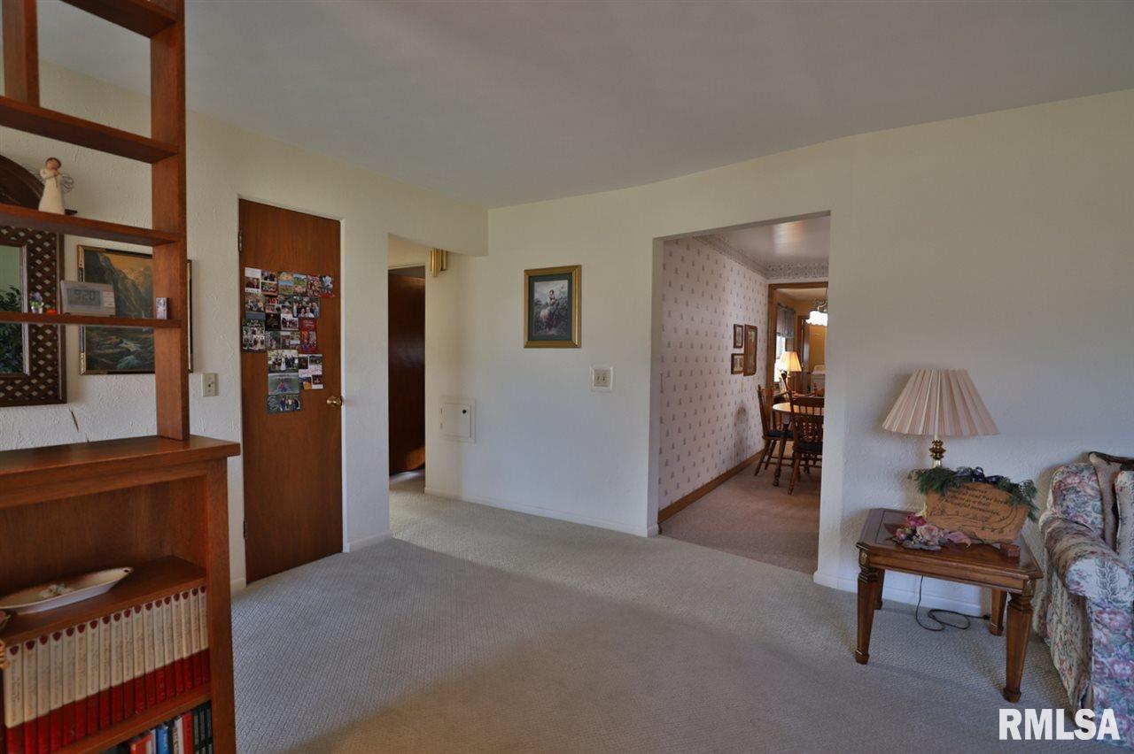 838 Sunset Road Morton, IL 61550 - Photo 7 of 36 Gallery Image 7