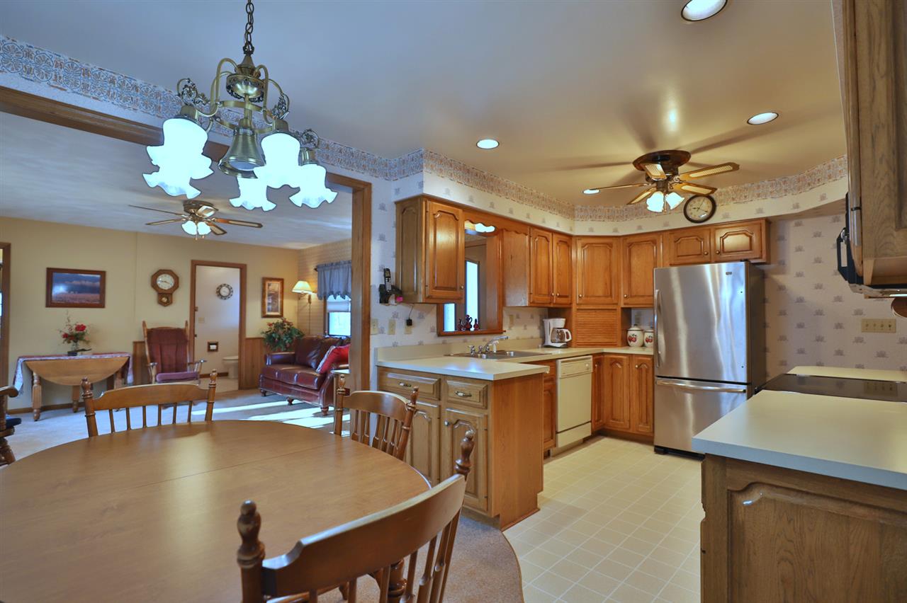838 Sunset Road Morton, IL 61550 - Photo 8 of 36 Gallery Image 8