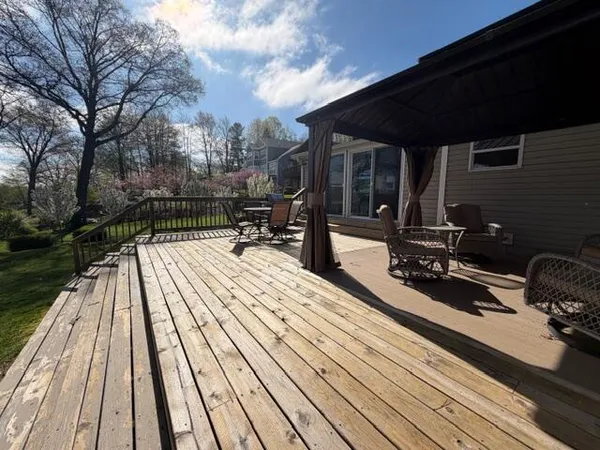 $350,000 | 308 Lake Shore Drive, Cassopolis, MI 49031