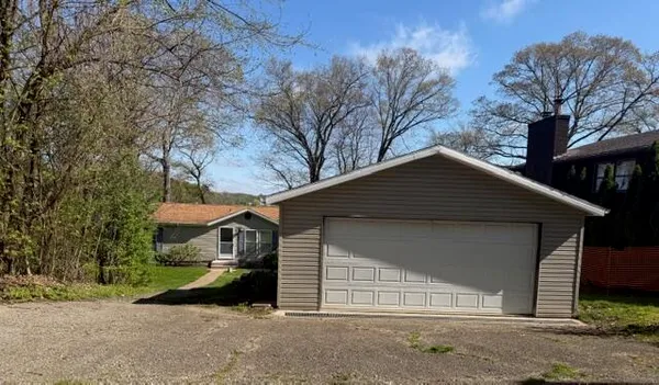 $350,000 | 308 Lake Shore Drive, Cassopolis, MI 49031