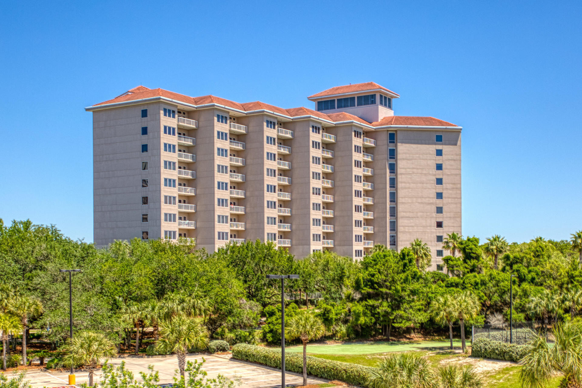 515 Tops'l Beach Boulevard, Unit 913 Miramar Beach, FL 32550 - Photo 34 of 34 a front view of a building