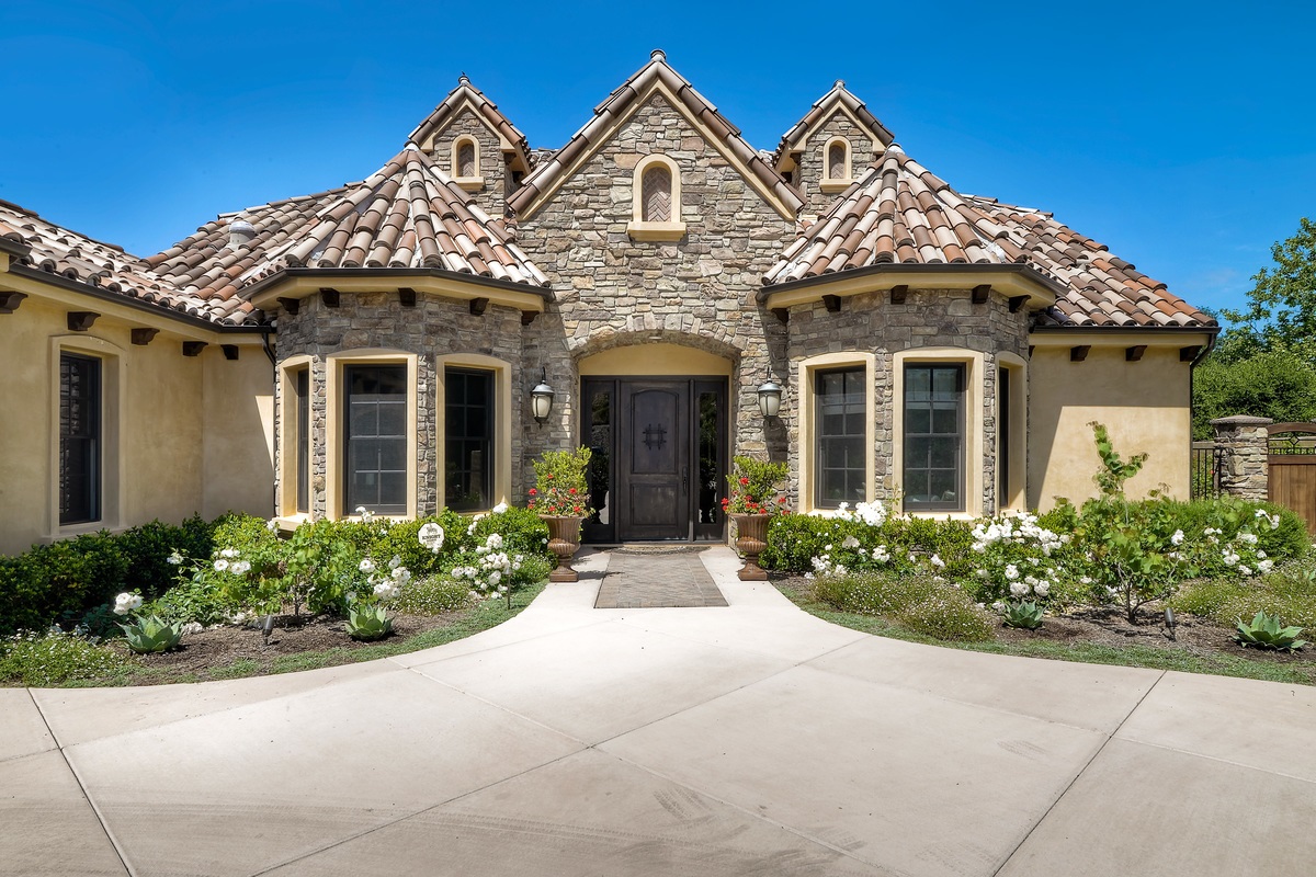 14245 Cascade Crossing Poway, CA 92064 - Photo 1 of 25