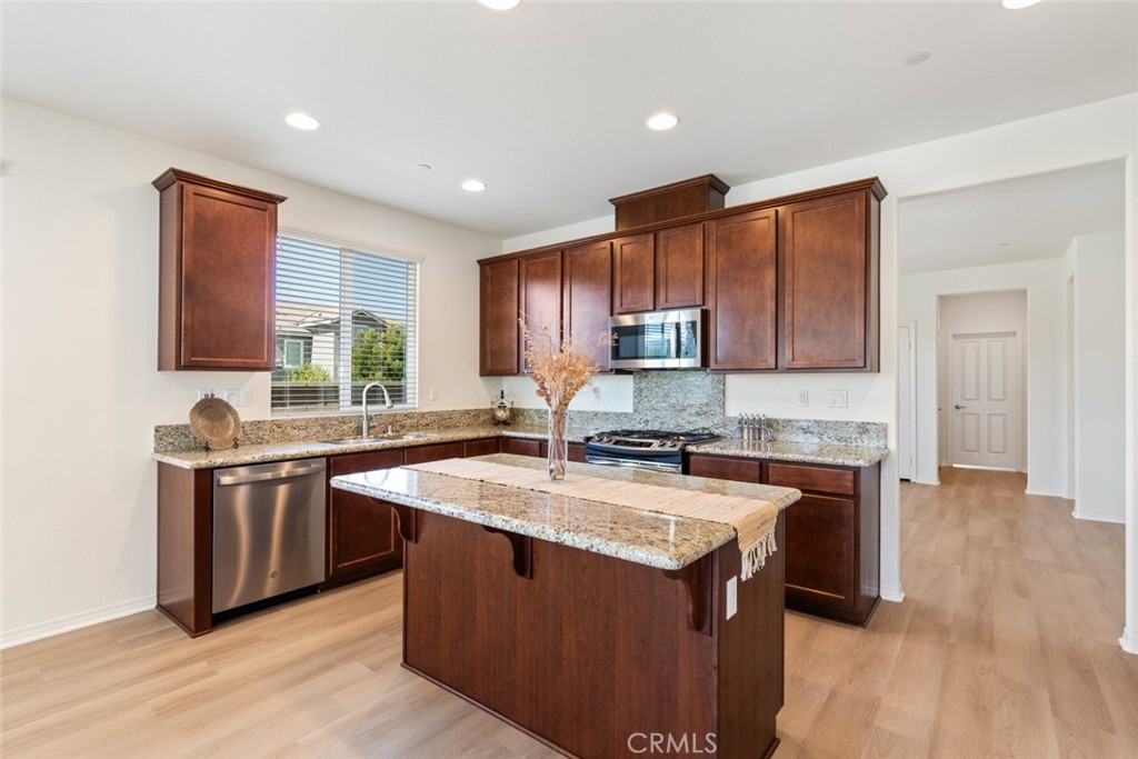38121 Summer Ridge Drive Murrieta, CA 92563 - Photo 8 of 30 Another View of Kitchen.