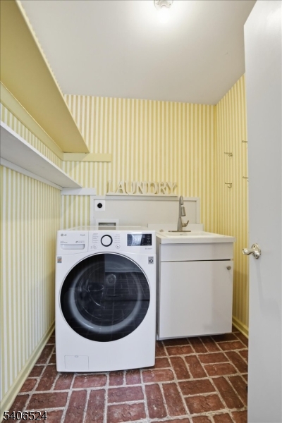 309 North Road Chester, NJ 07930 - Photo 17 of 37 a utility room with a washer and dryer