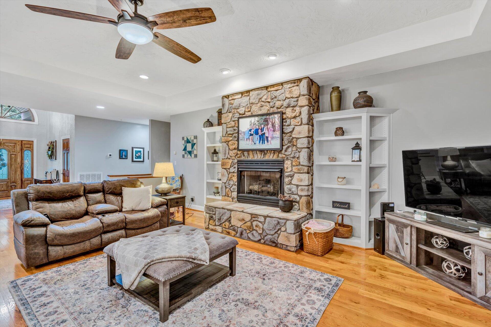 99 Gillie Lane Blue Ridge, VA 24064 - Photo 9 of 48 16-093020220027