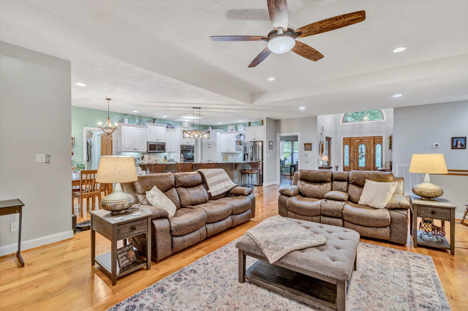 99 Gillie Lane Blue Ridge, VA 24064 - Photo 10 of 48 15-093020220026