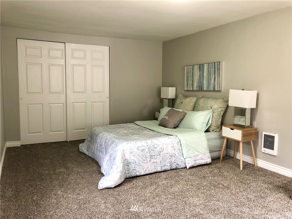 423 Windsor Way Northeast Renton, WA 98056 - Photo 7 of 16