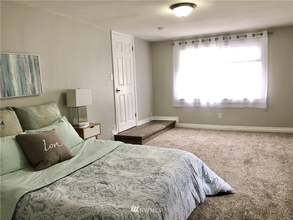 423 Windsor Way Northeast Renton, WA 98056 - Photo 8 of 16