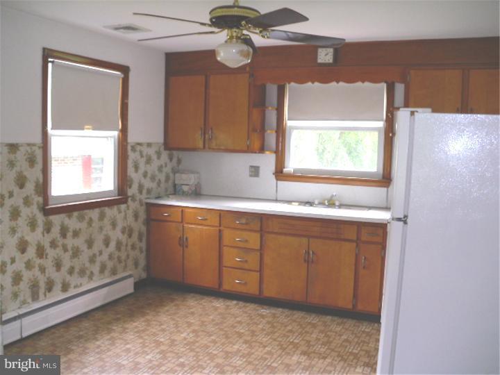 1552 St Peters Road Pottstown, PA 19465 - Photo 8 of 19 Kitchen