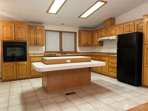 $444,000 | 234 West E Street, Forks, WA 98331