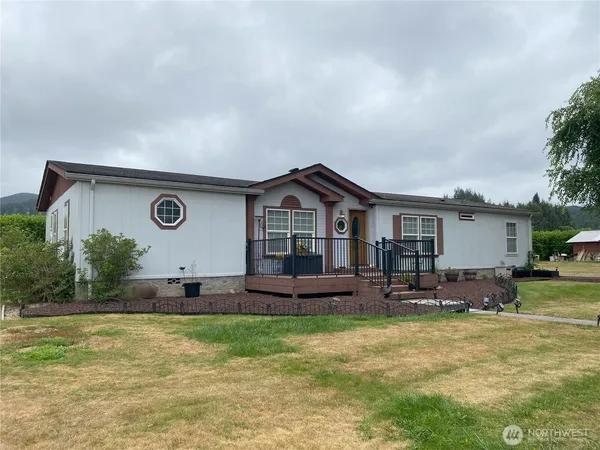 $444,000 | 234 West E Street, Forks, WA 98331