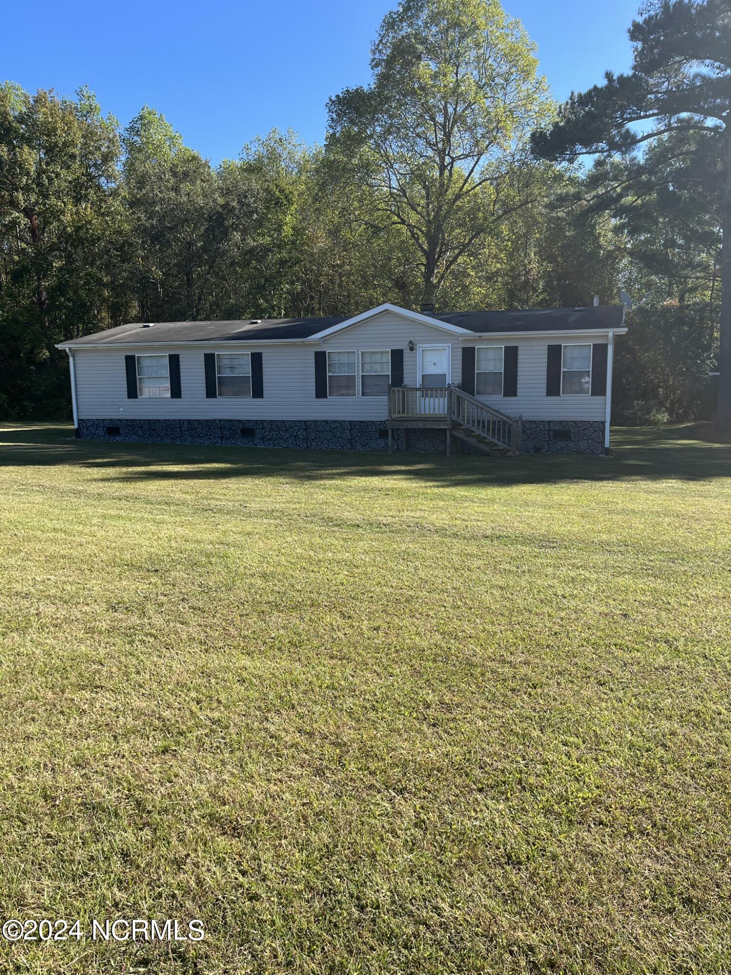 6646 Winborne Road Sims, NC 27880 - Photo 2 of 22 IMG_1953