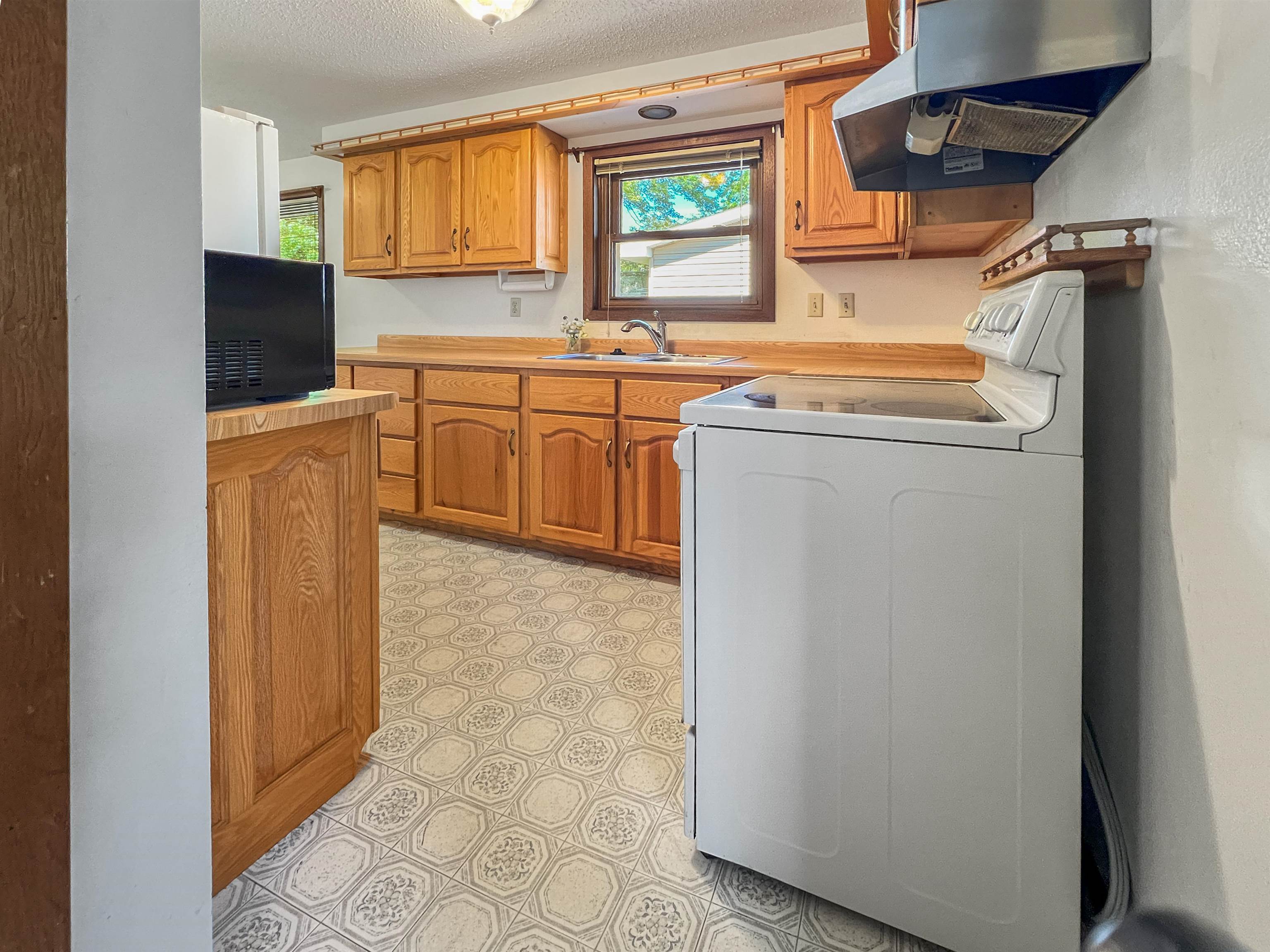 1499 Hemlock Drive Reedsburg, WI 53959 - Photo 14 of 49