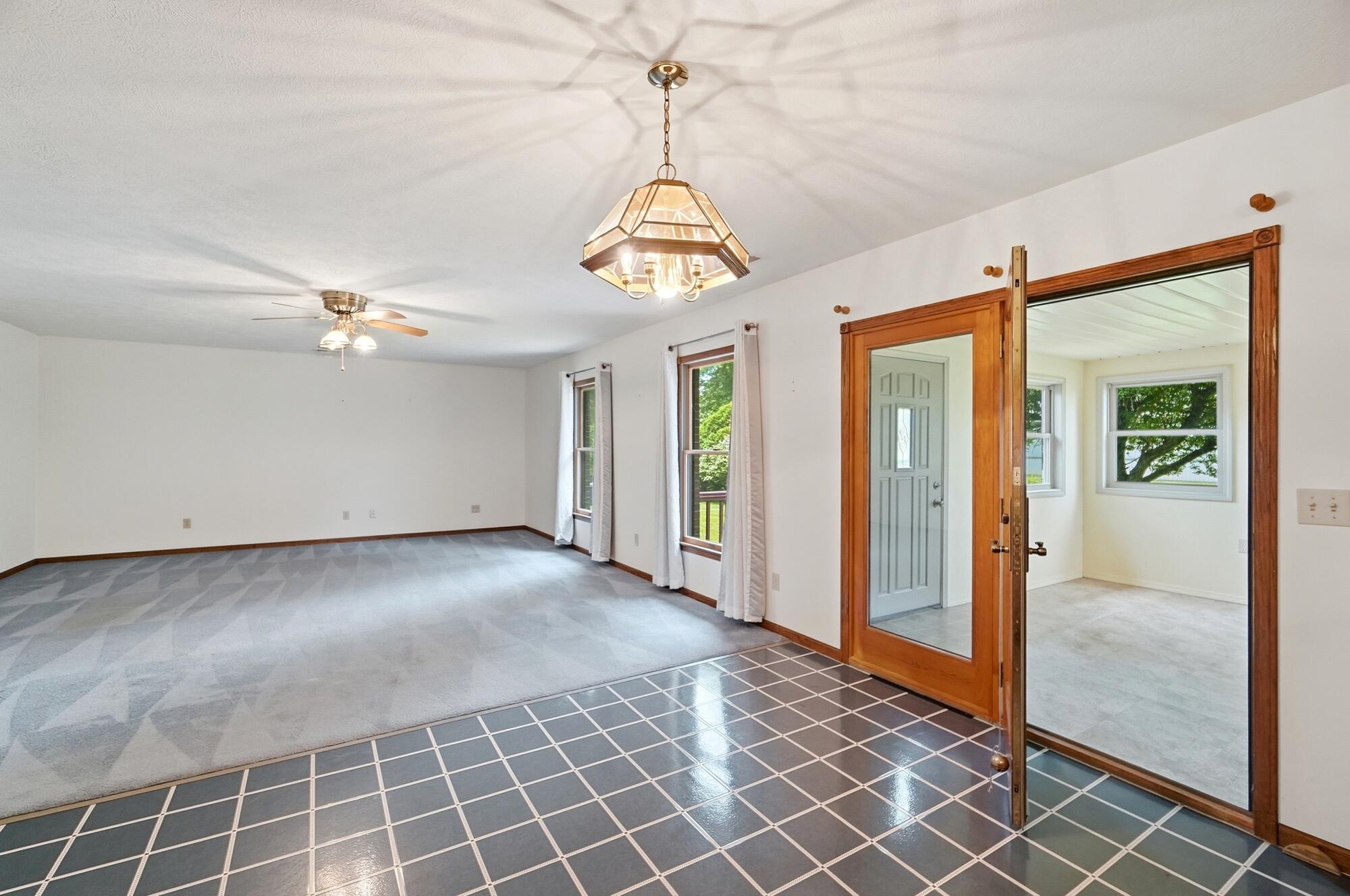 4045 Dialton Road Springfield, OH 45502 - Photo 25 of 60 024