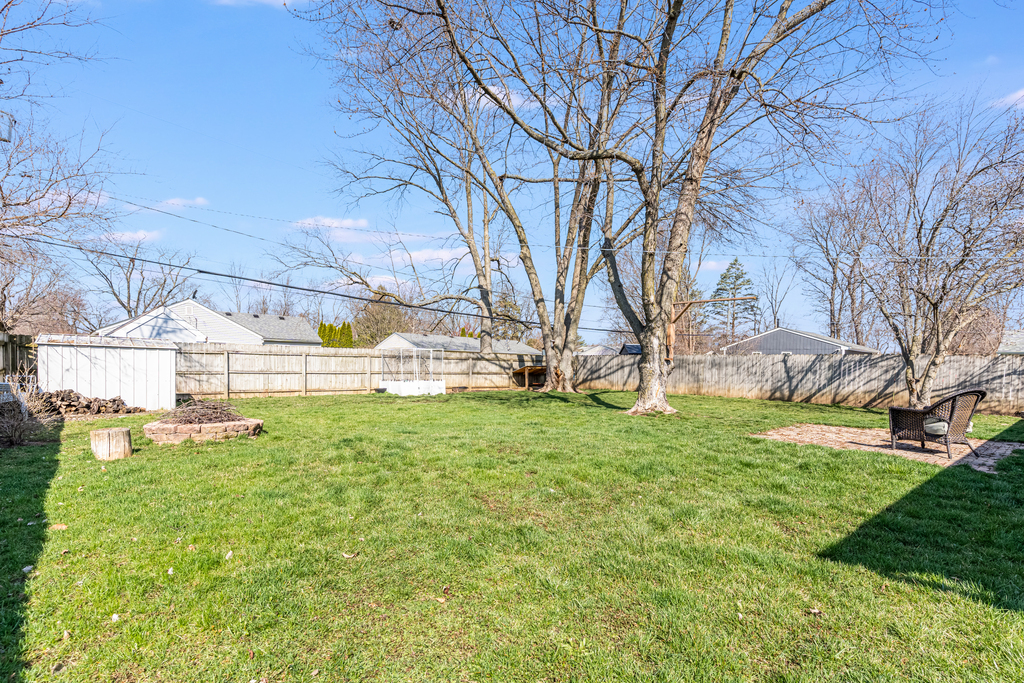 78 Springdale Road Montgomery, IL 60538 - Photo 2 of 21 a view of yard with green space