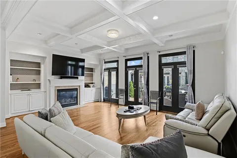 $850,000 | 3668 Brookhaven Manor Crossing Northeast, Atlanta, GA 30319