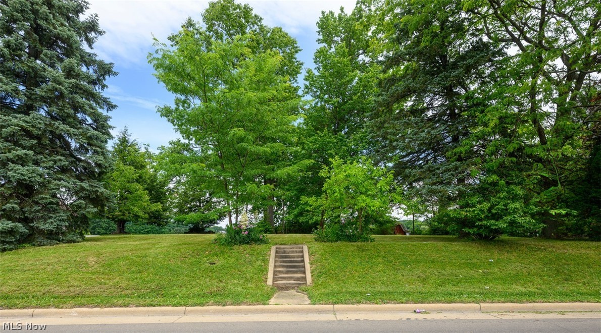 4101 12th Street Northwest Canton, OH 44708 - Photo 13 of 22