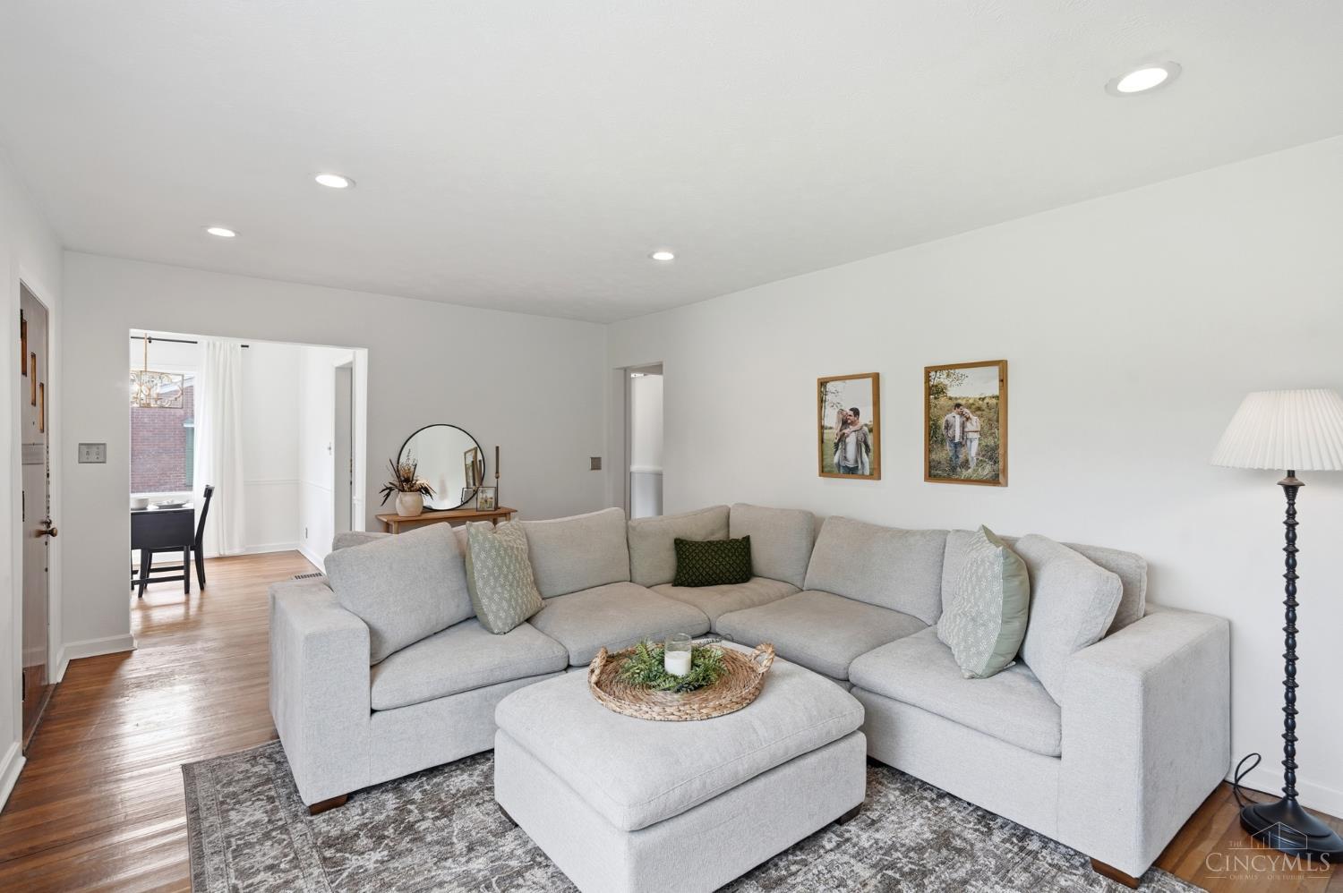 561 Columbia Road Hamilton, OH 45013 - Photo 7 of 47