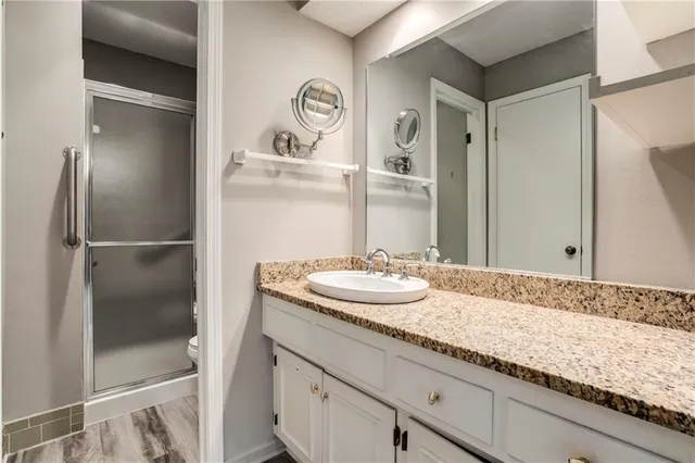 $350,000 | 10223 Monrovia, Lenexa, KS 66215