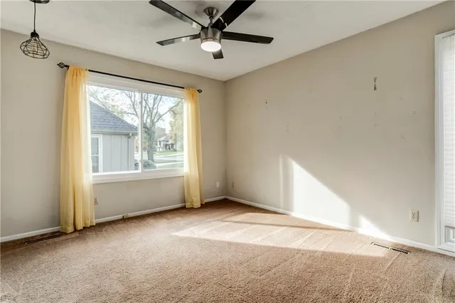 $350,000 | 10223 Monrovia, Lenexa, KS 66215