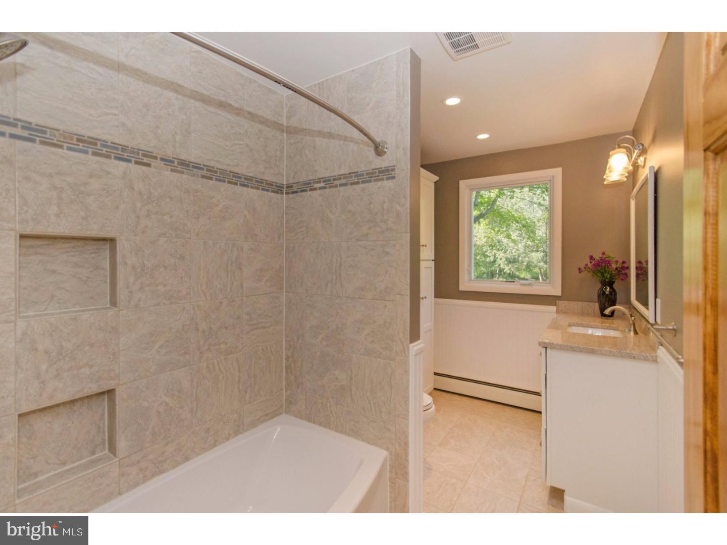 818 Sweetbriar Road Perkasie, PA 18944 - Photo 13 of 25 Gallery Image 13