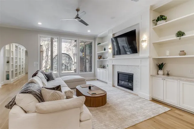 $1,594,000 | 4219 Prescott Avenue, Dallas, TX 75219