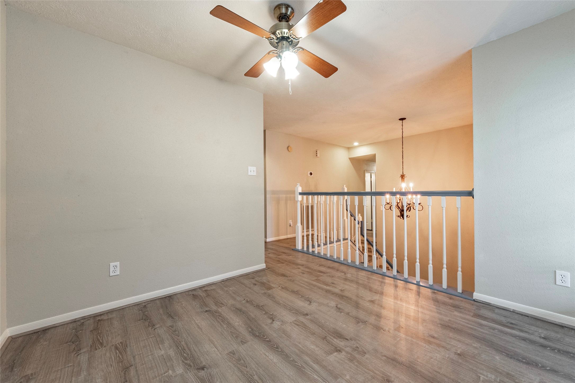 1227 Mabry Mill Road Houston, TX 77062 - Photo 20 of 39