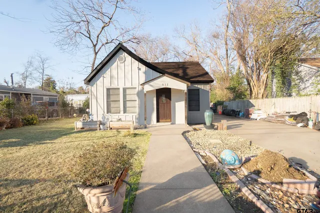 $219,999 | 915 Lindsey Lane, Tyler, TX 75701