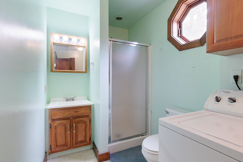 321 Main Street Townsend, MA 01469 - Photo 20 of 31