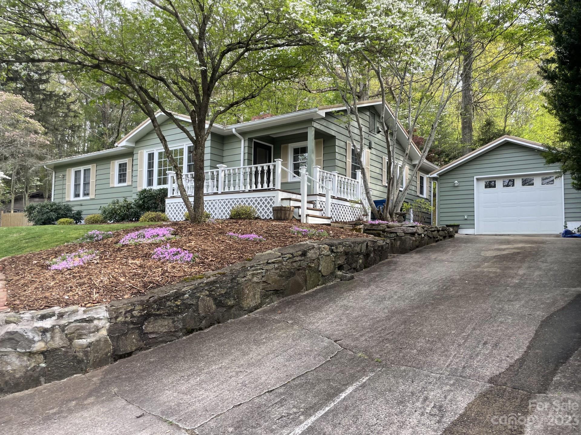 264 Highland Road Waynesville, NC 28786 - Photo 1 of 45 Gallery Image 1