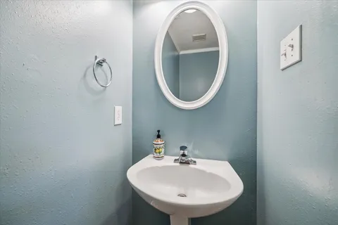 $289,500 | 12306 Wright Oaks Drive, Houston, TX 77014