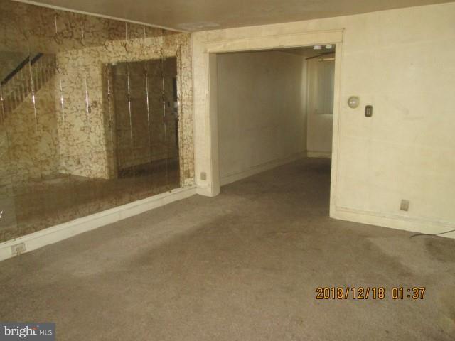 87 Springton Road Upper Darby, PA 19082 - Photo 2 of 11 Living Room