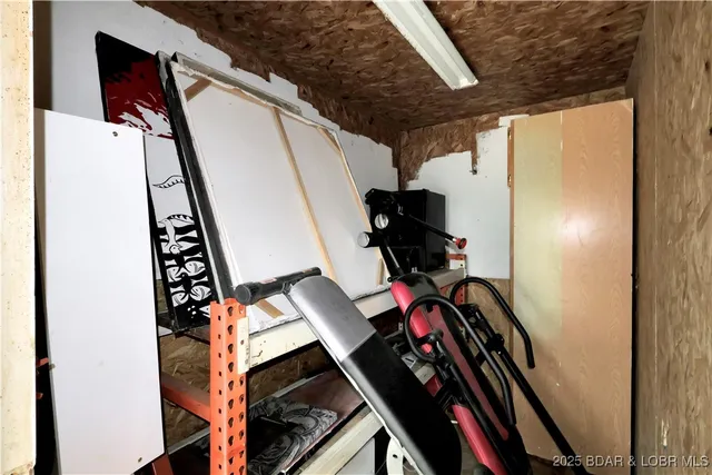 $199,000 | 167 Oak Bend Road, Kaiser, MO 65047