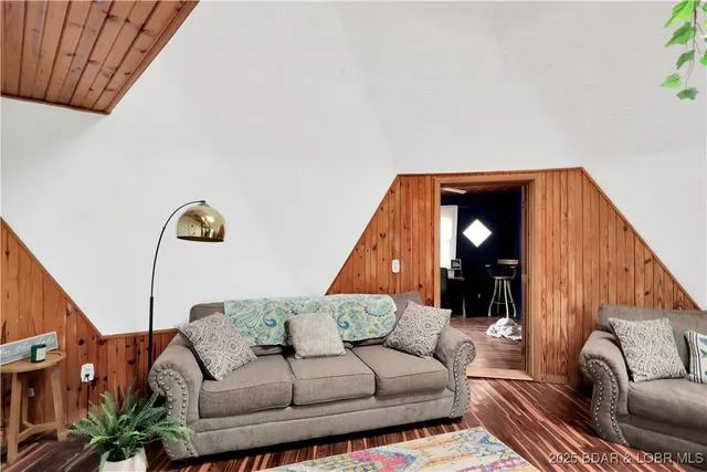 $199,000 | 167 Oak Bend Road, Kaiser, MO 65047