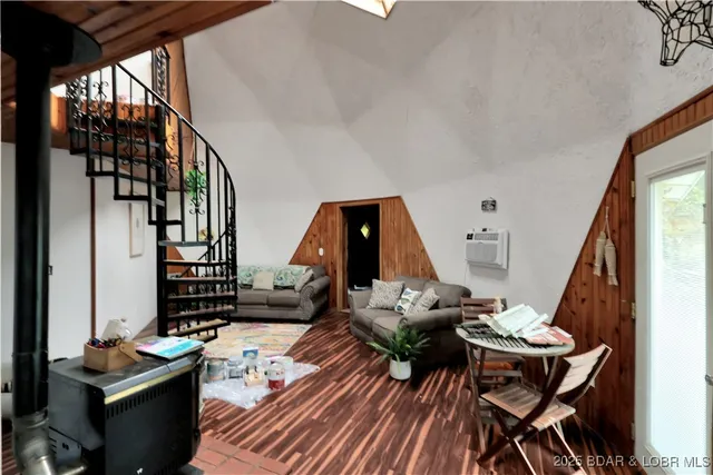 $199,000 | 167 Oak Bend Road, Kaiser, MO 65047