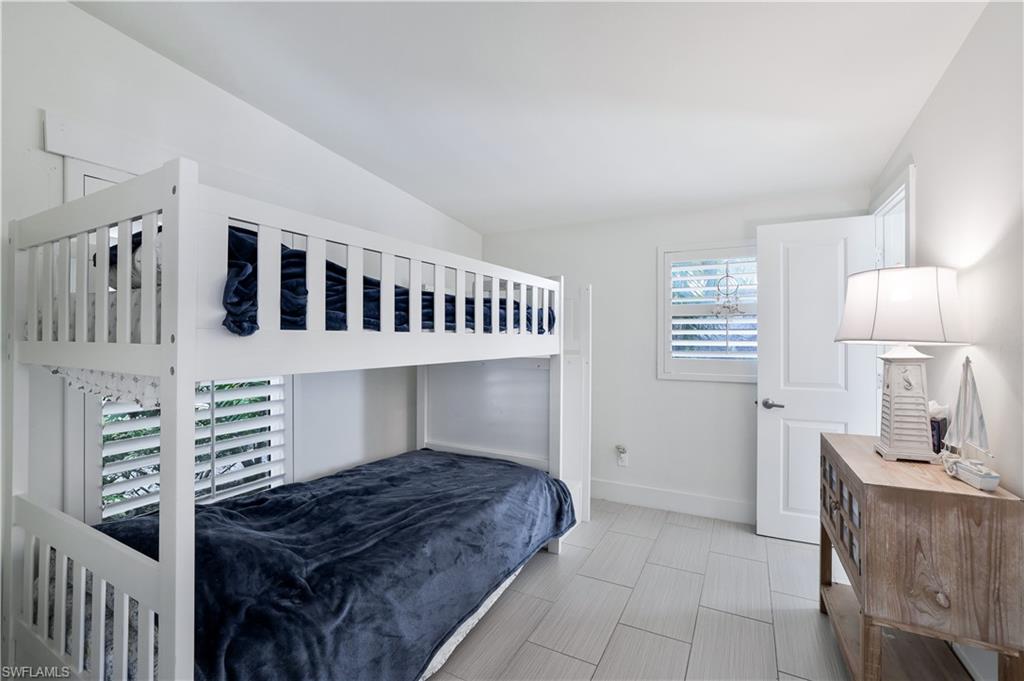1712 Harbor Lane Naples, FL 34104 - Photo 11 of 20