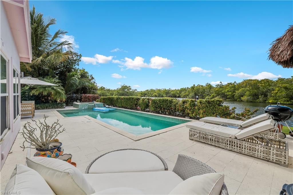 1712 Harbor Lane Naples, FL 34104 - Photo 16 of 20