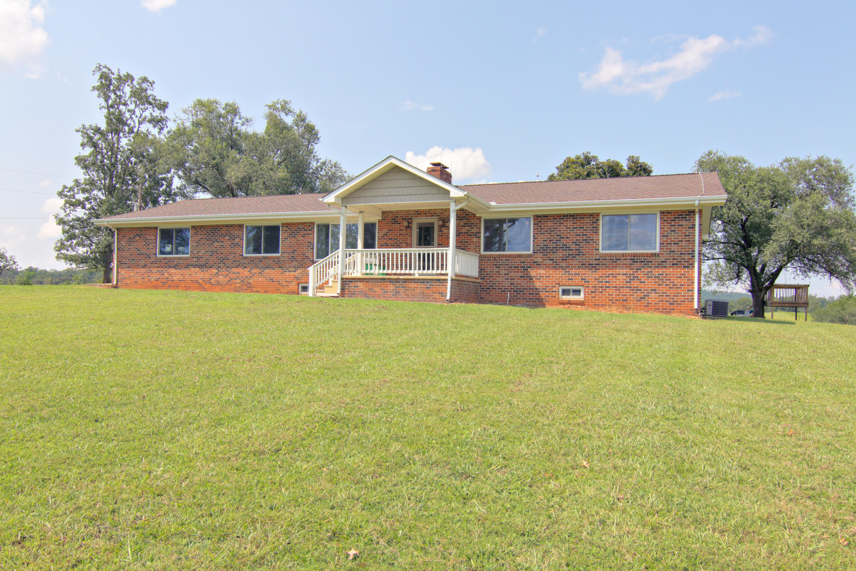 421 Brakebill School Road Madisonville, TN 37354 - Photo 2 of 23 Brakebill2
