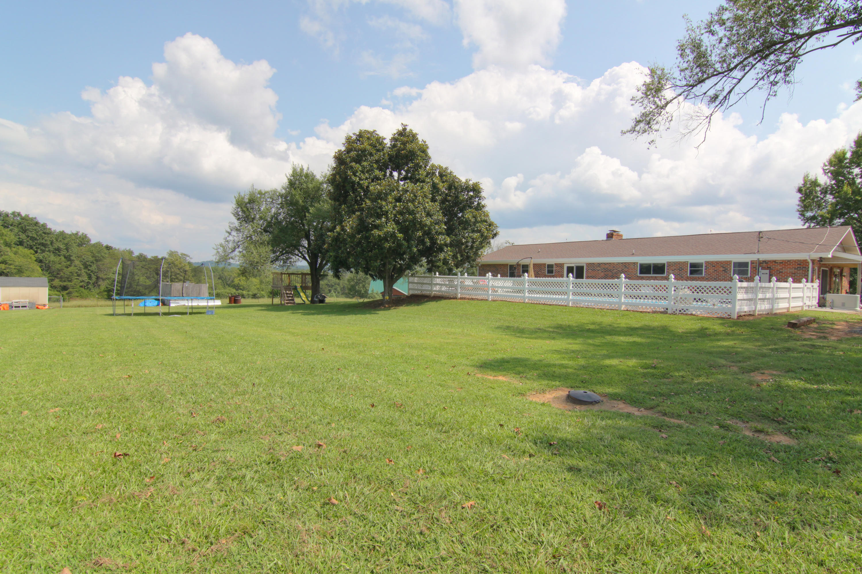 421 Brakebill School Road Madisonville, TN 37354 - Photo 20 of 23 Brakebill20
