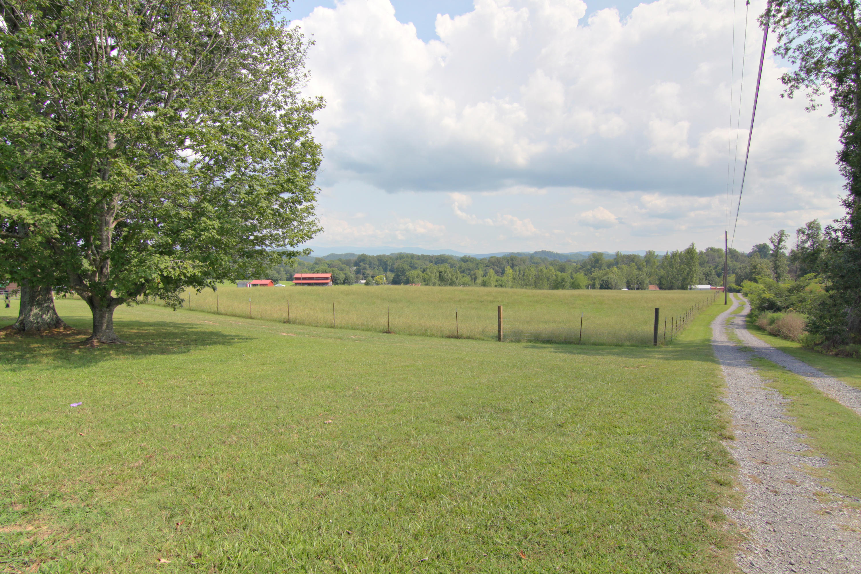 421 Brakebill School Road Madisonville, TN 37354 - Photo 7 of 23 Brakebill7
